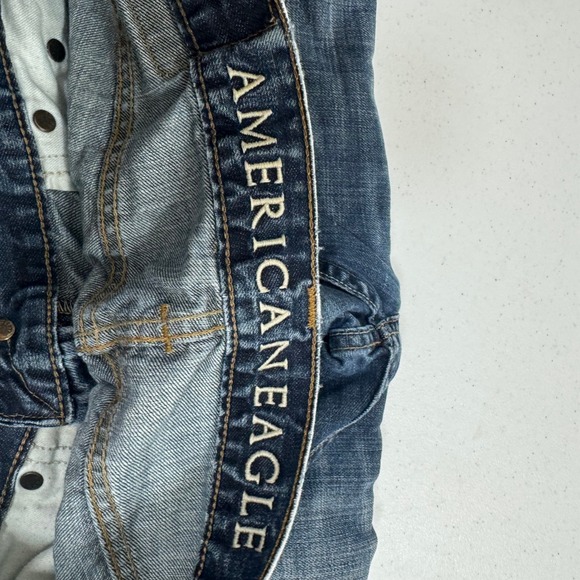 American Eagle Mens Low Rise Boot Cut-Off Denim Shorts Blue Size 30 Medium Wash - Picture 6 of 9